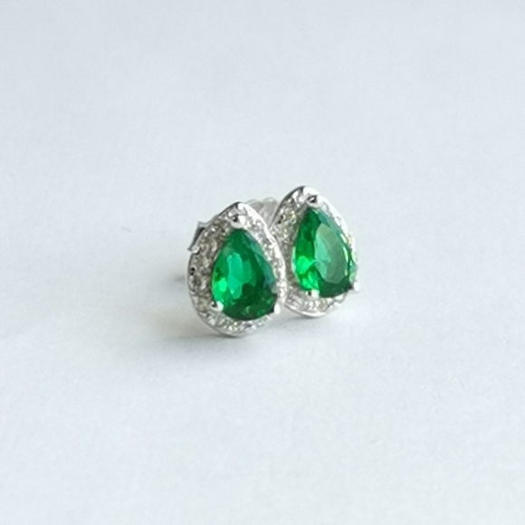New Emerald  teardrop cz halo stud earrings Sterling Silver - Picture 7 of 8